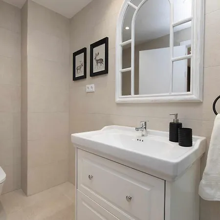 El Ciervo De Santa Maria By Bevalle アパート パンティコサ